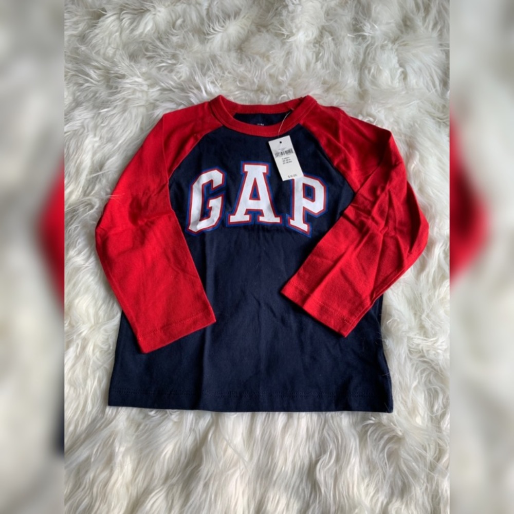 Gap logo long sleeve shirt